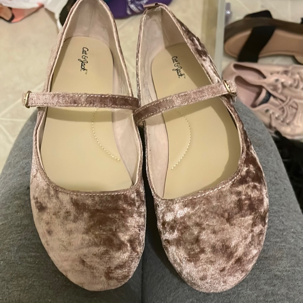 COPY - Girls Cat & Jack Soft Pink Flats size 4 Used
